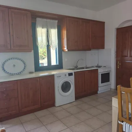 Spacious With Big Kitchen And Sea View! * Ampelas
